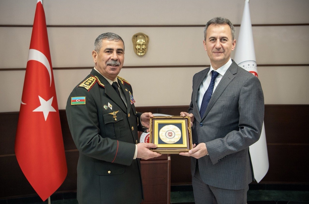 Savunma Sanayii Başkanı Görgün, Azerbaycan Savunma Bakanı Hasanov ile görüştü