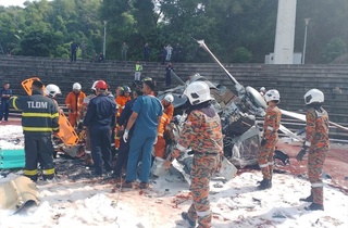 Malezya’da 2 Askeri Helikopter Çarpışması: 10 Ölü