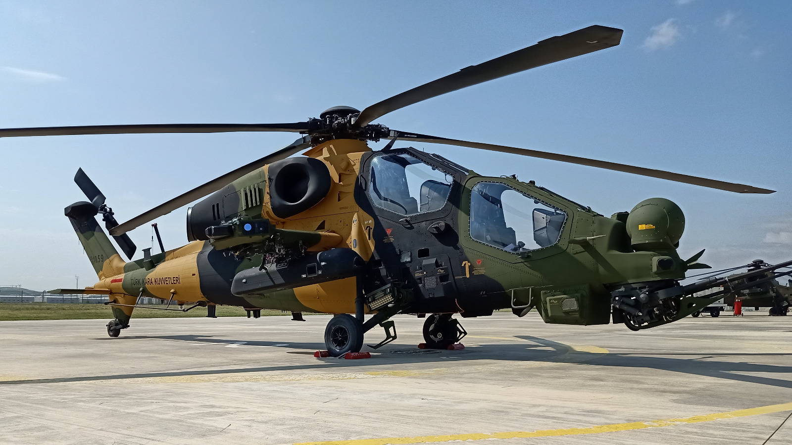 Filipinlere T-129 ATAK Helikopteri Teslimatı