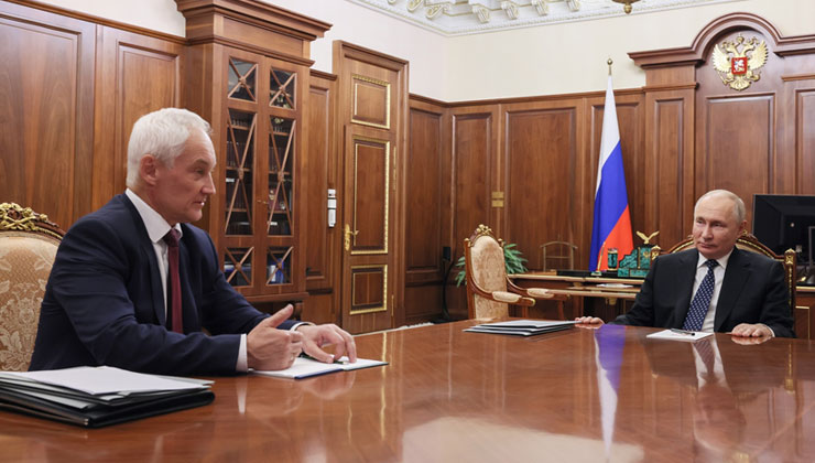 Putin’den flaş hamle! Ordunun başına ekonomist bakan
