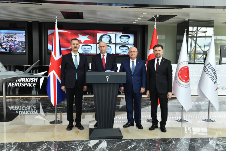 İngiltere Savunma Bakanı TUSAŞ’ı Ziyaret Etti
