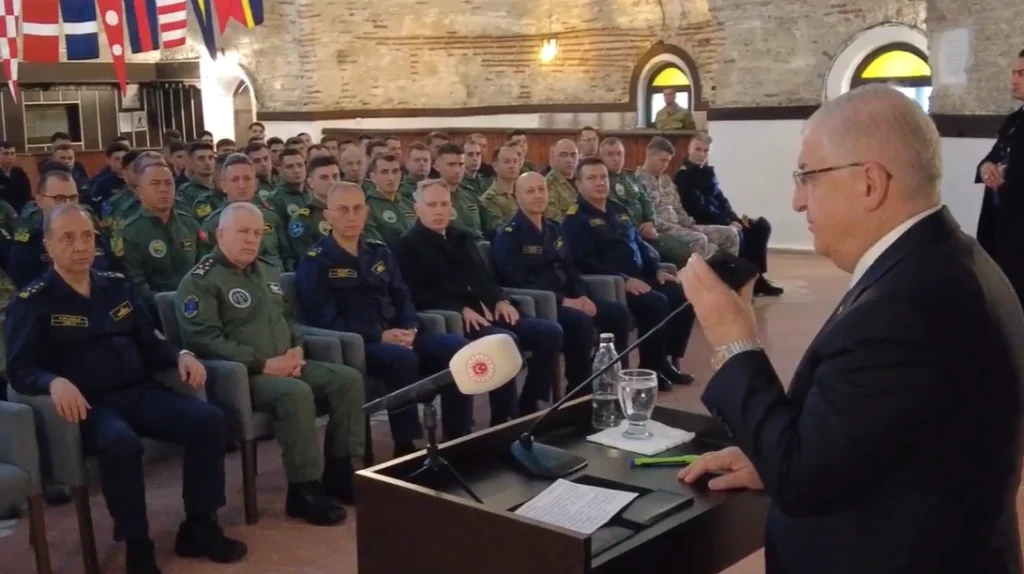 Cumhurbaşkanı Erdoğan, Amfibi Kolordu Komutanlığı Personeliyle Bayramlaştı