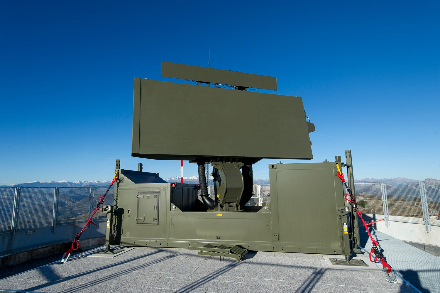 Malezya, Hava Savunmasını Thales GM400α Radar ile Genişletiyor