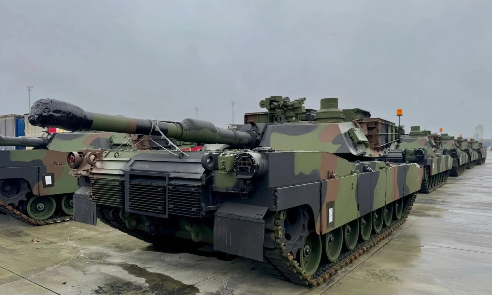 Polonya, ABD’den 19 Yeni Abrams Tankı Teslim Aldı