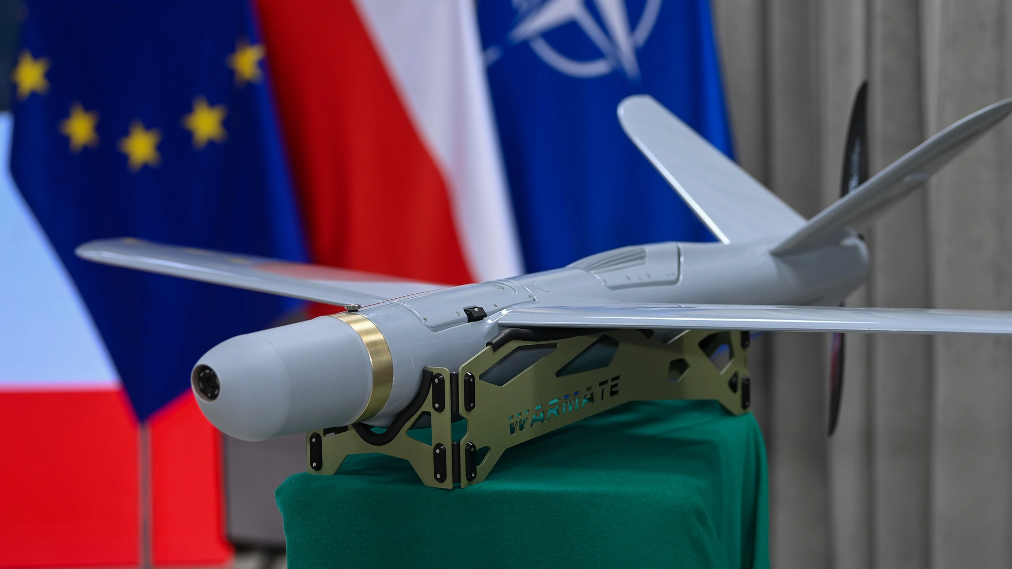 Polonya 10 Bin Warmate Kamikaze Dronu Satın Aldı
