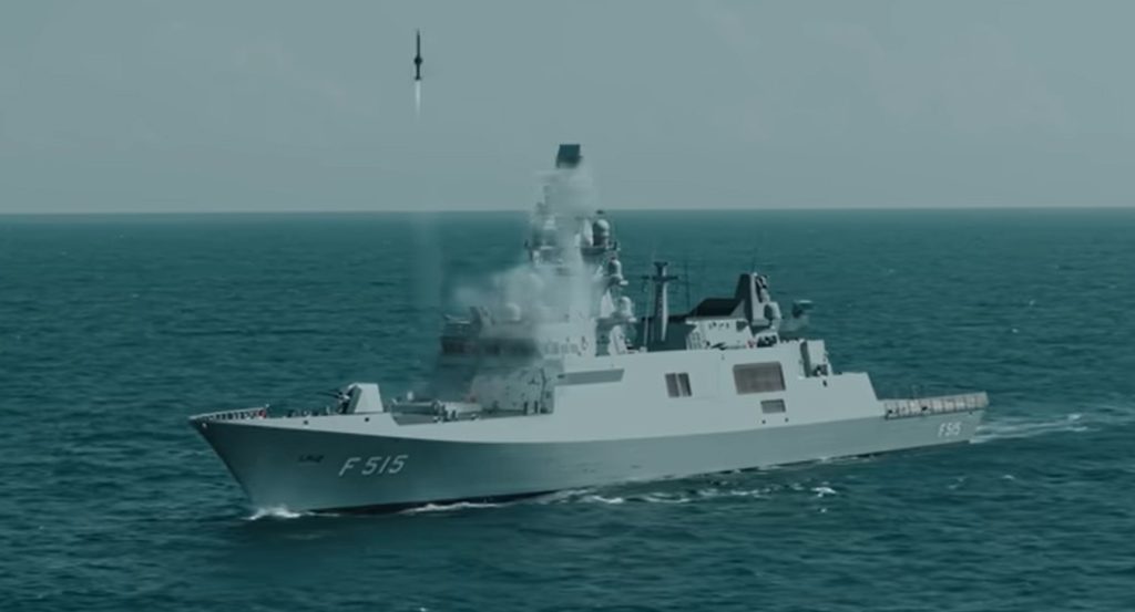 TCG İSTANBUL, HİSAR-D RF Füzesiyle Hedefi Vurdu