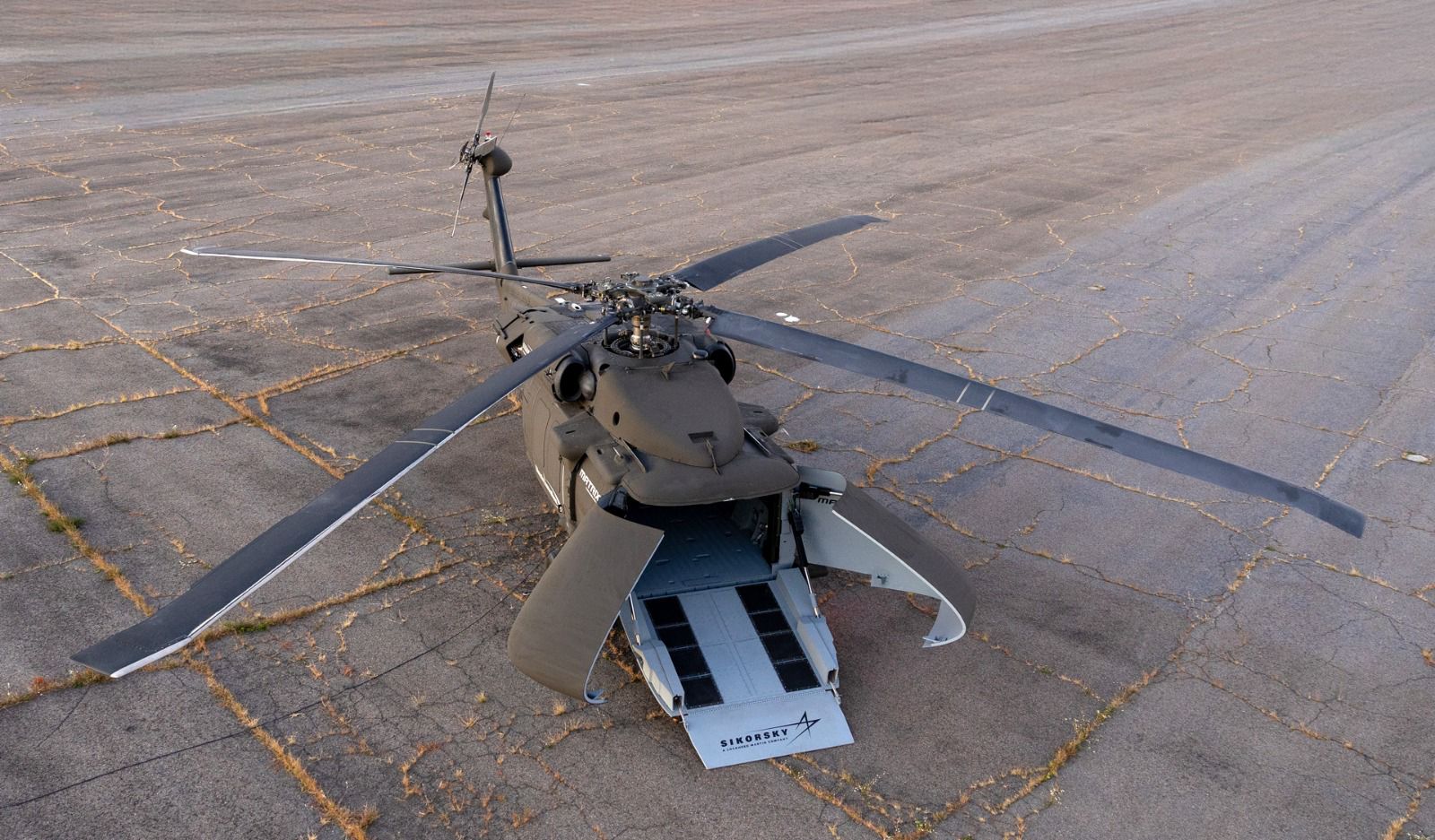 Sikorsky, BLACK HAWK'ı Savaşa Hazır Otonom Bir İHA Olan U-Hawk™️'a Dönüştürüyor