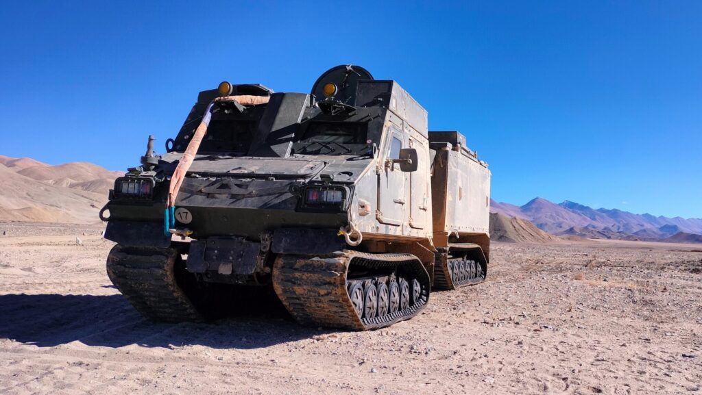 Hindistan, Ordunun Yeni Paletli Aracı İçin BAE Hägglunds'un BvS-10'unu Seçti