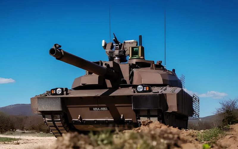 Fransa Leclerc XLR tanklarını yeni nesil tehditlere karşı nasıl koruyacak