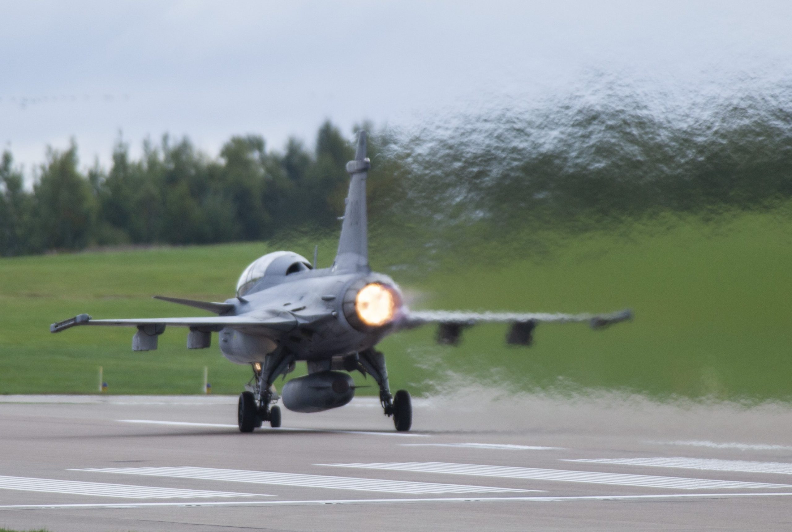İsveç’in efsanevi Gripen uçakları yeni motoruyla nasıl bir güce kavuşacak?