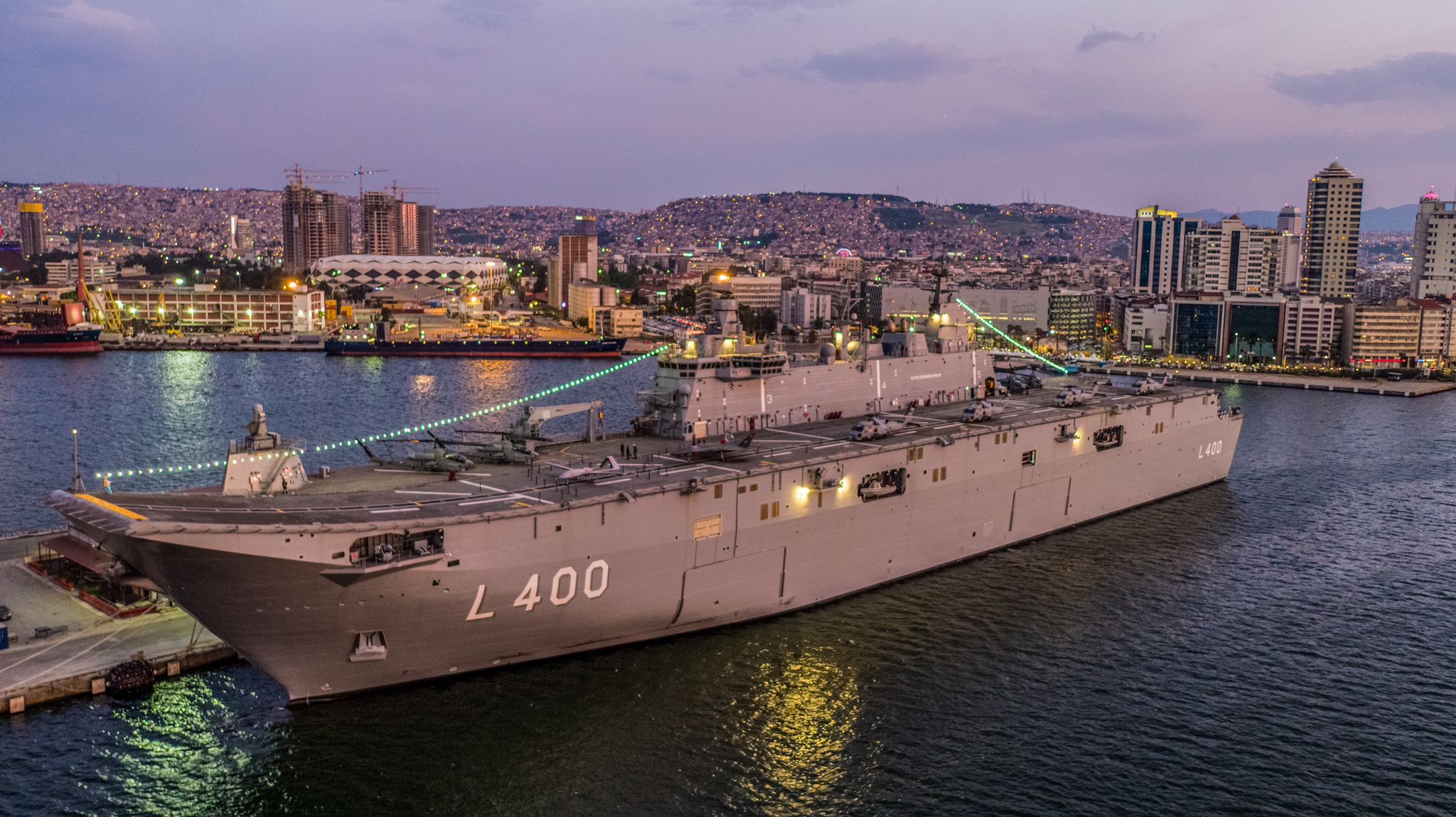 TCG Anadolu'nun geleceği nasıl şekilleniyor ve İspanya ile imzalanan o dev anlaşma neyi değiştirecek?