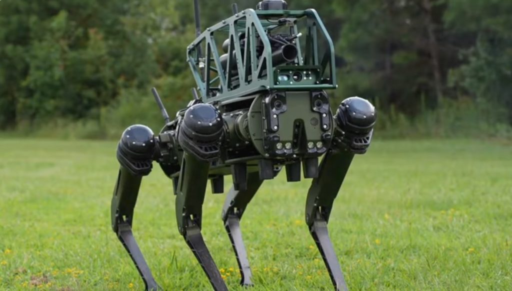 Savaş meydanlarında yeni bir çağ mı başlıyor ABD ordusu silahlı robot köpeklerin kullanımına onay mı verdi?