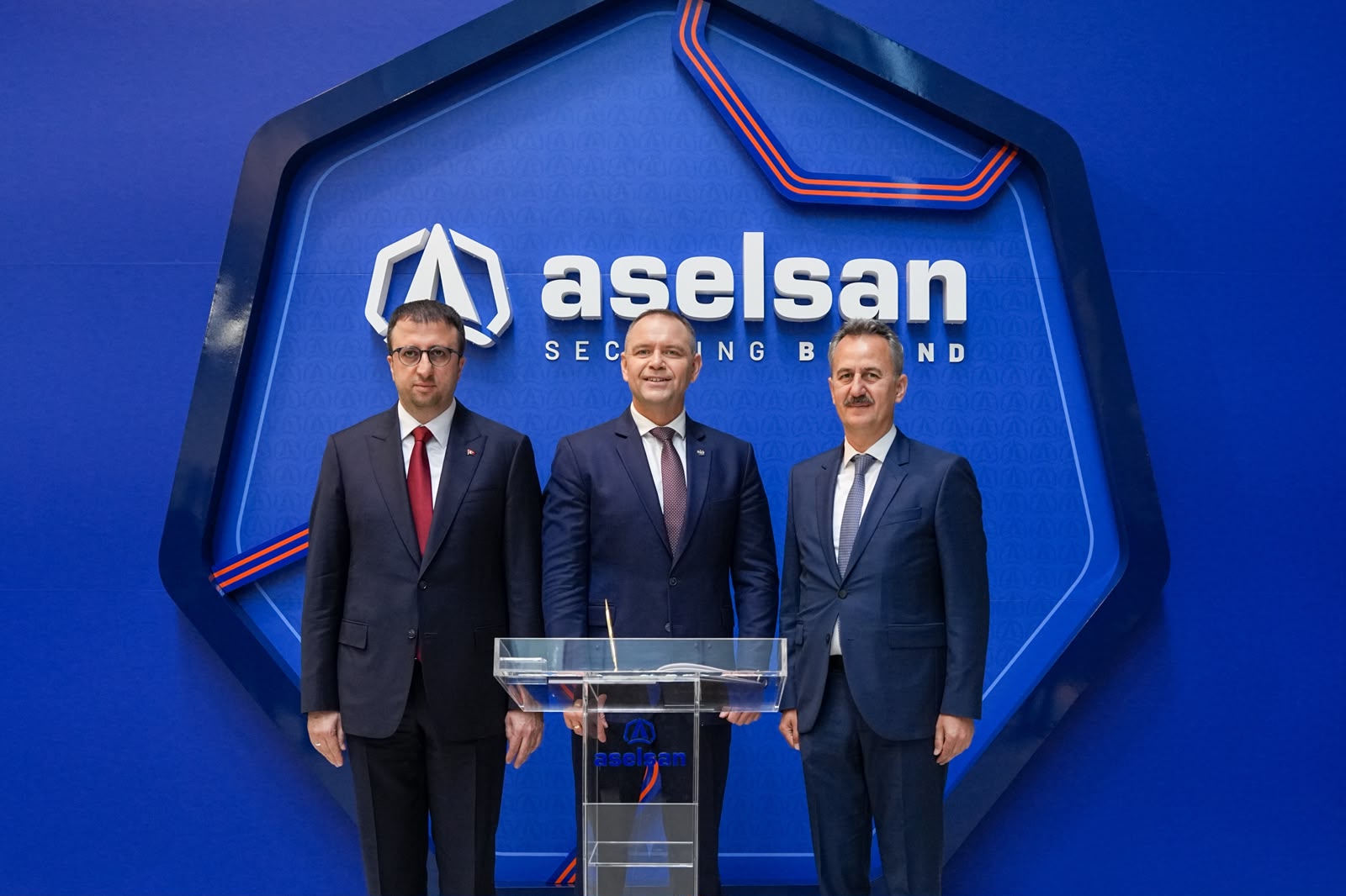 Polonya Cumhurbaşkanı Nawrocki’den ASELSAN’a ziyaret