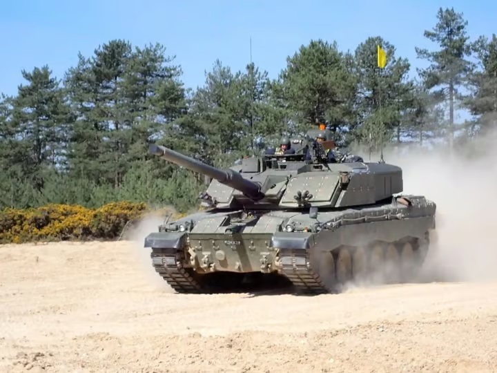 Birleşik Krallık'ın Yeni Nesil Tankı Challenger 3 Zorlu Muharebe Testlerini Nasıl Başarıyla Tamamladı