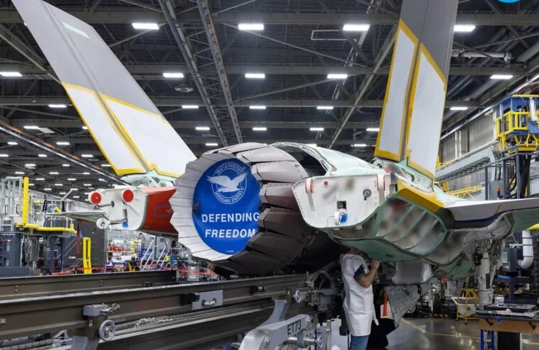 Almanya ilk F-35 savaş uçağına ne zaman kavuşuyor ve üretimde hangi kritik eşik aşıldı