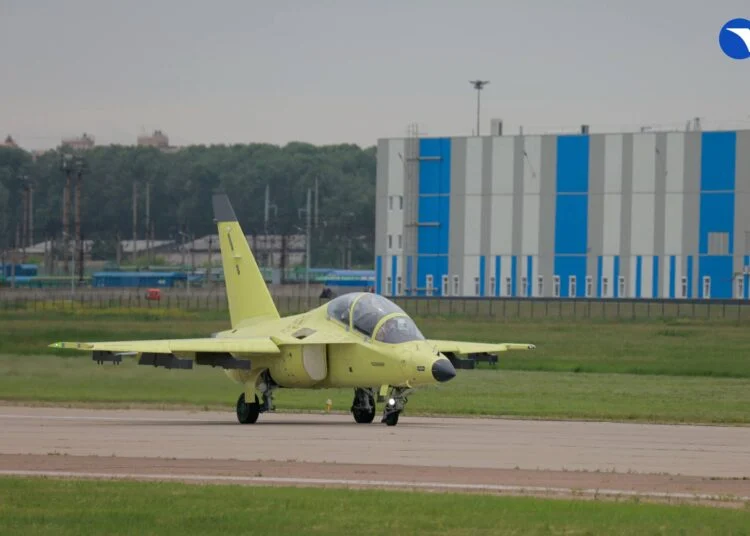 Rusya'nın modernize ettiği yeni savaş uçağı Yak-130M gökyüzünde dengeleri nasıl değiştirecek