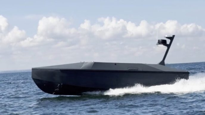 Polonya'nın tanıttığı yeni deniz İHA'sı StormRider 550 dengeleri nasıl değiştirecek?