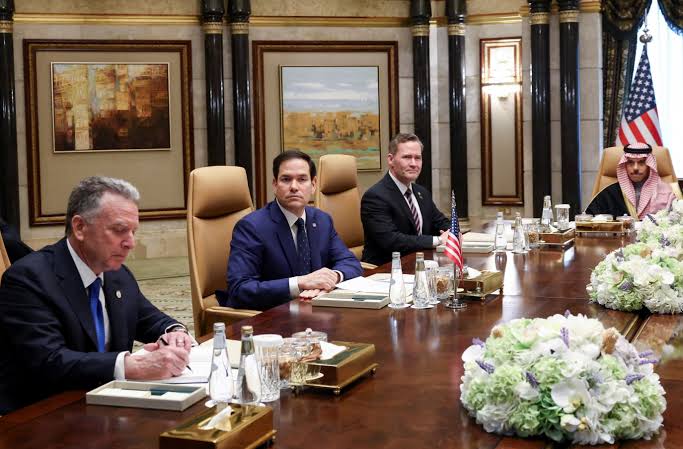 Will Russia weaken the EU in its relations with the United States through peace talks? Will Russia weaken the EU in its relations with the United States through peace talks?