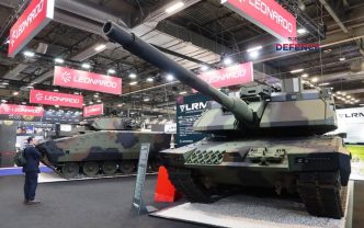 Italian Army Awards €3.7 Billion Contracts for Leonardo-Rheinmetall Panther-Based Tanks and Lynx IFVs